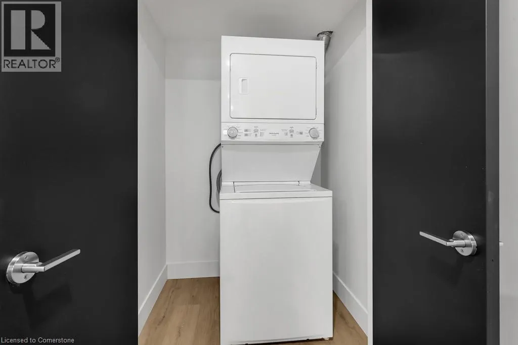 34 WINDERMERE Crescent Unit# B, #B