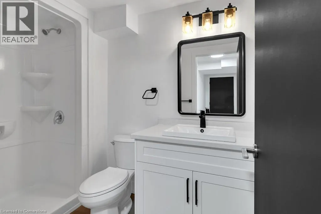 34 WINDERMERE Crescent Unit# B, #B