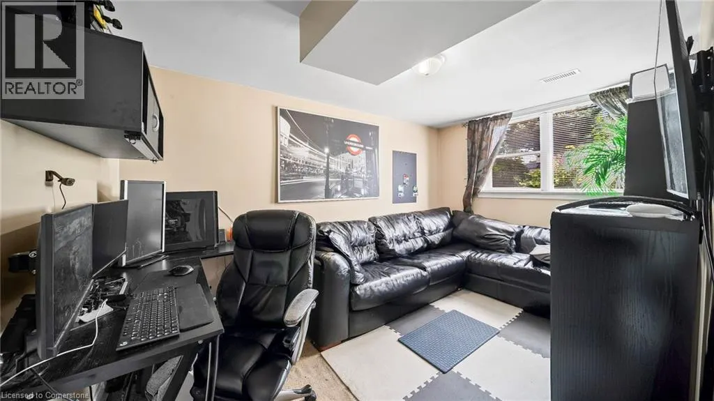 517 PINEGROVE Road