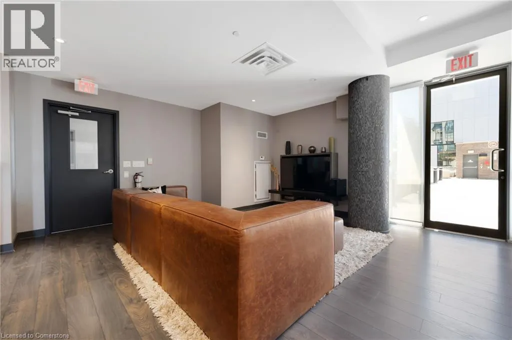 85 DUKE Street W Unit# 214, #214