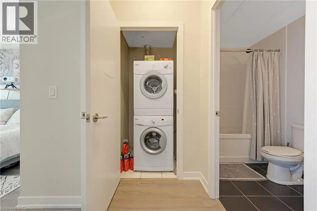 85 DUKE Street W Unit# 214, #214
