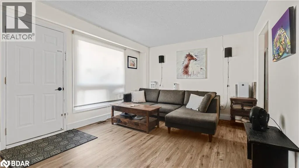 165 GREEN VALLEY Drive Unit# 18, #18