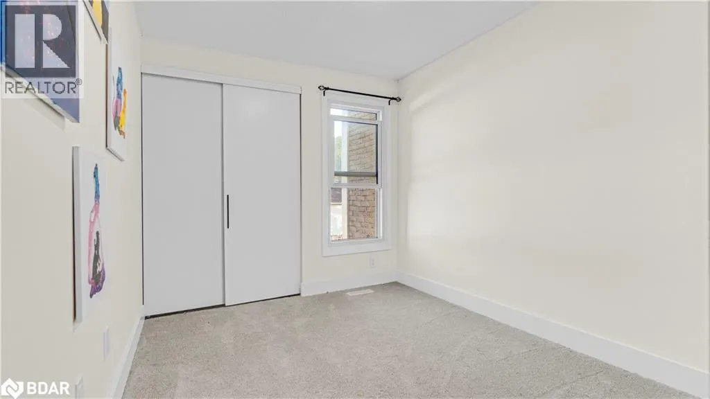 165 GREEN VALLEY Drive Unit# 18, #18