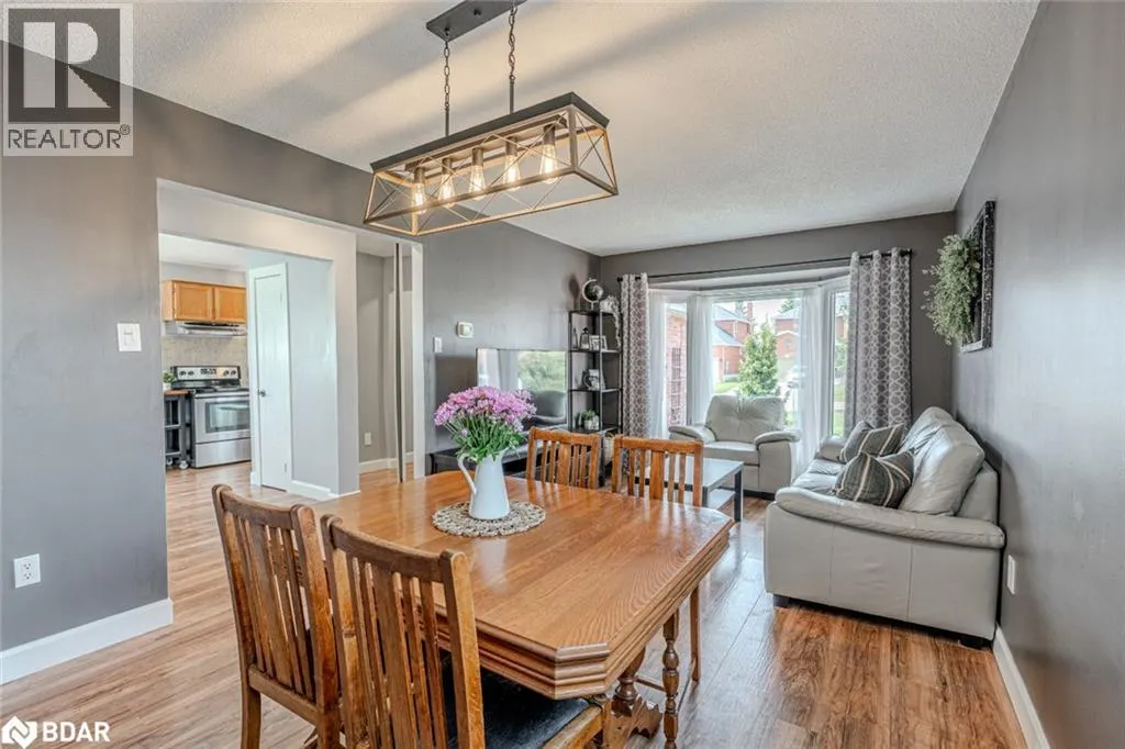 40 GRASETT Crescent