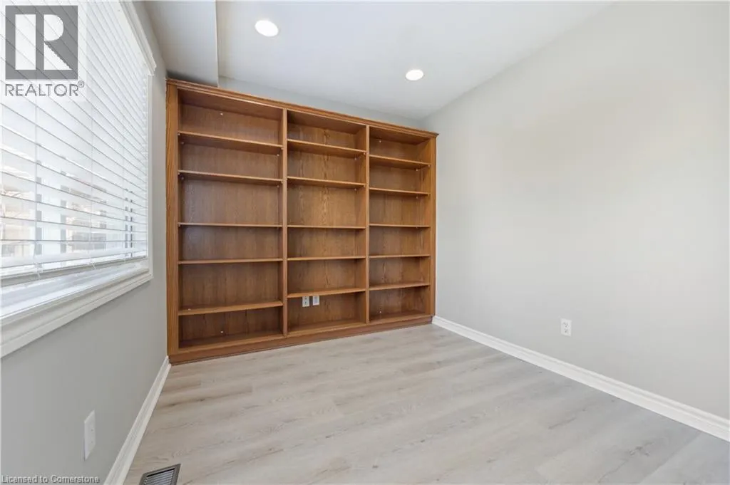 497 BRENTCLIFFE Drive