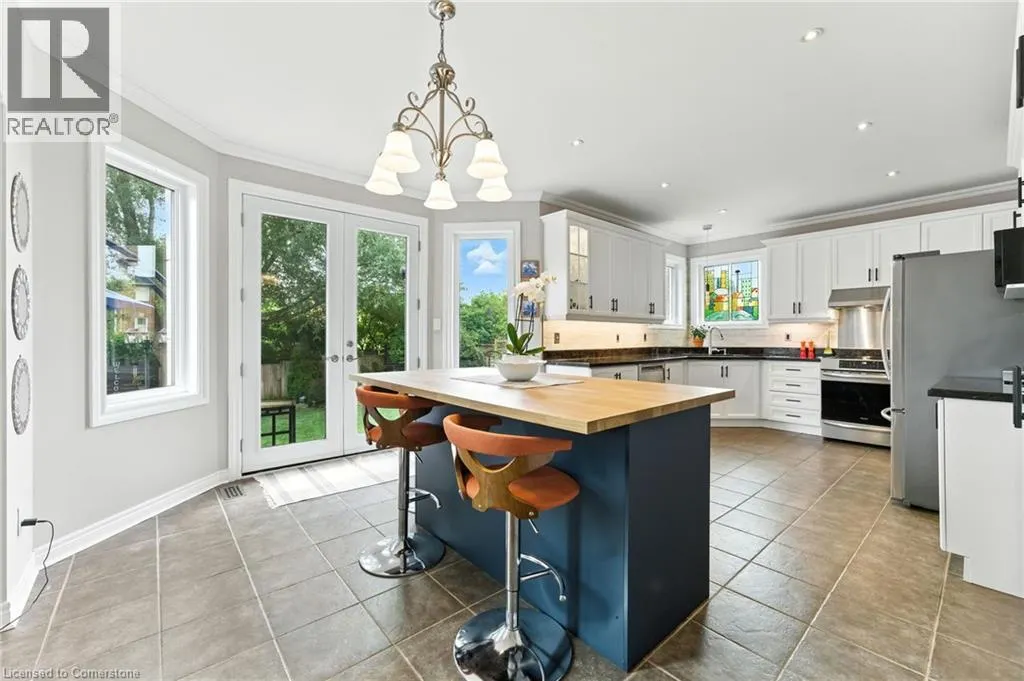 2465 WHISTLING SPRINGS Crescent