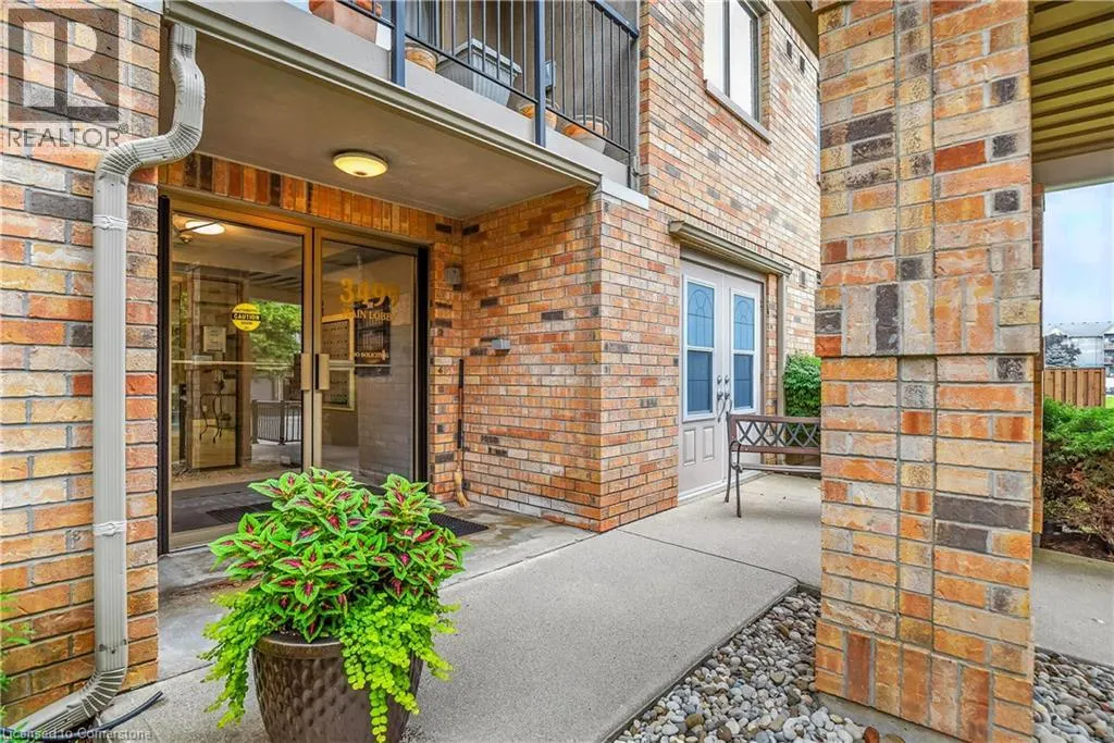3499 UPPER MIDDLE Road Unit# 404, #404