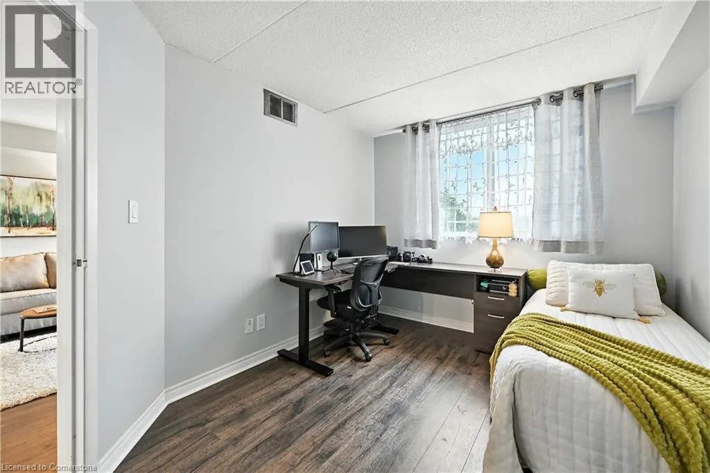 3499 UPPER MIDDLE Road Unit# 404, #404