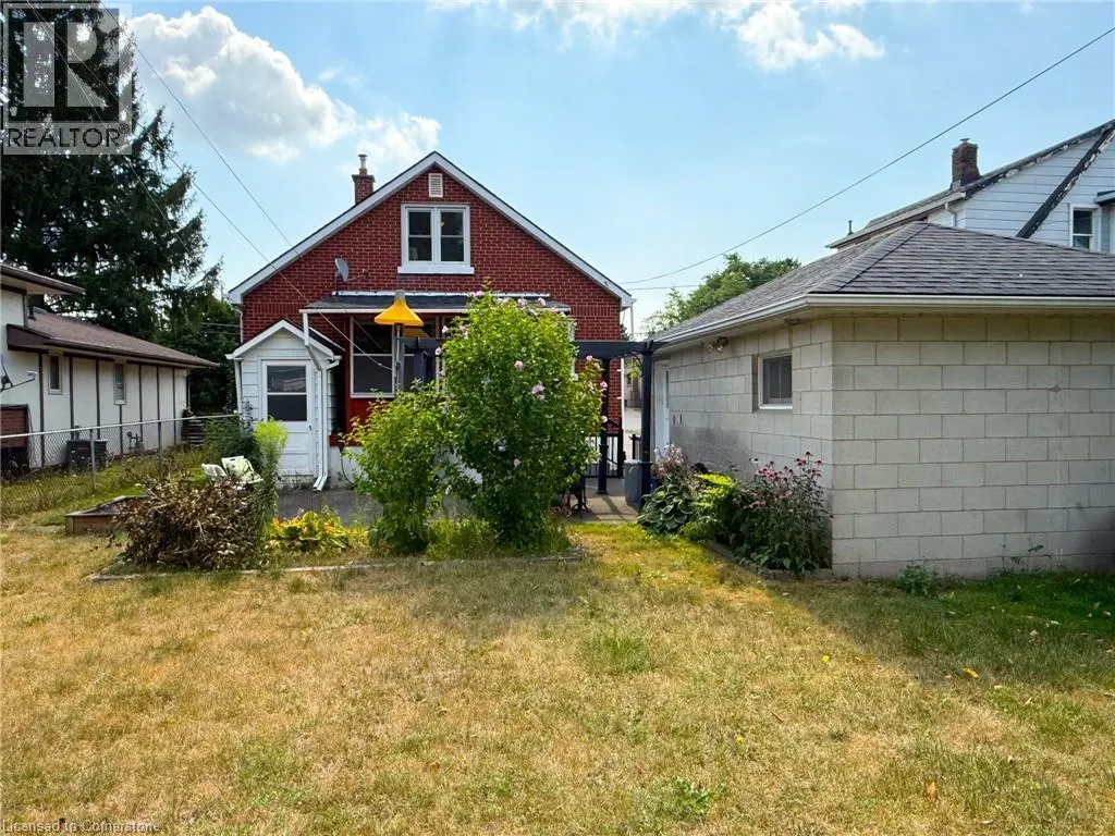 146 GRAND Street