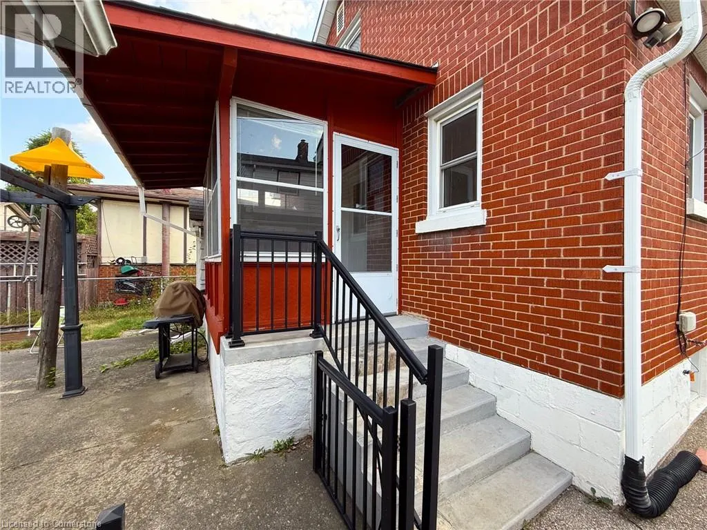 146 GRAND Street