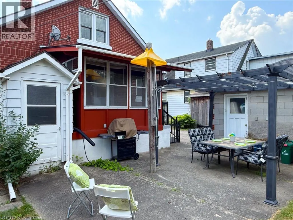 146 GRAND Street