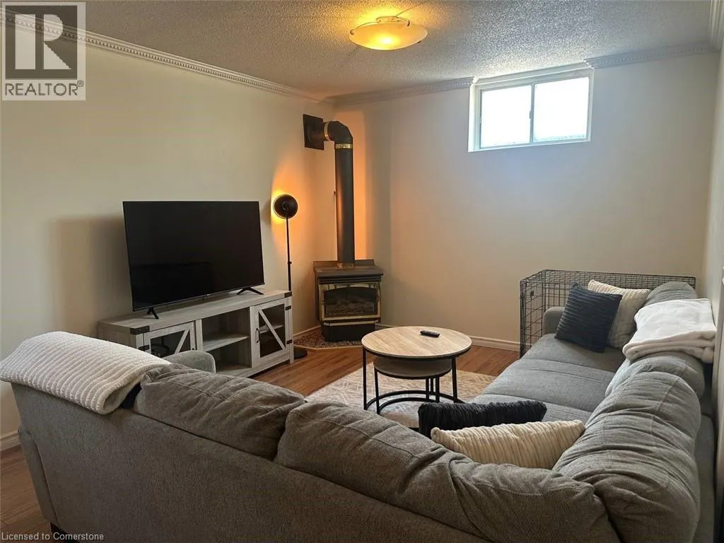 253 EAST 44TH Street Unit# Lower, #Lower