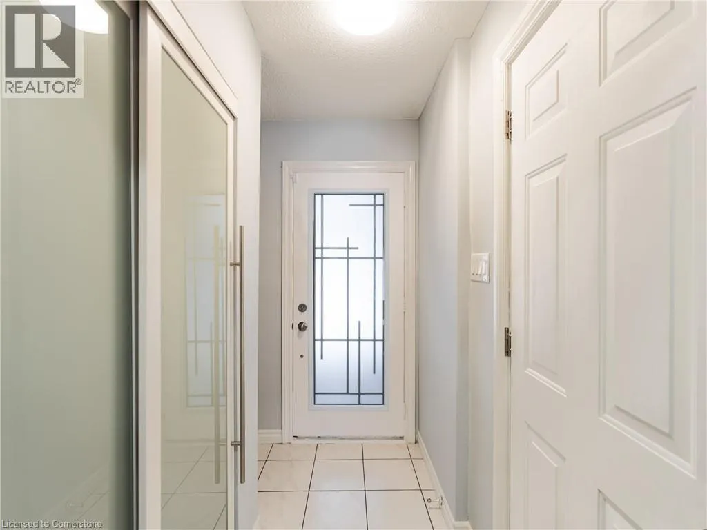 68 GLEDHILL Crescent