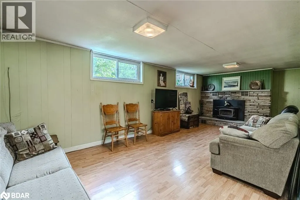 250 SUNNYBRAE Avenue