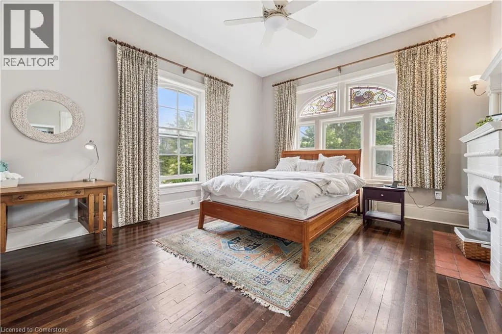 88 WILLIAM Street W