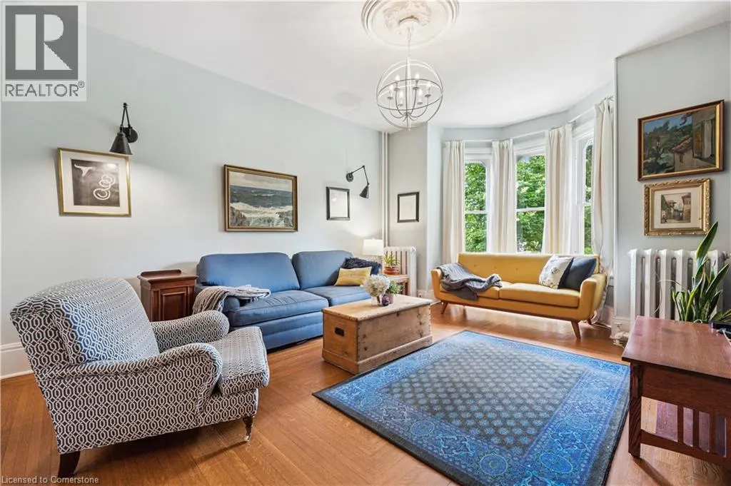 88 WILLIAM Street W