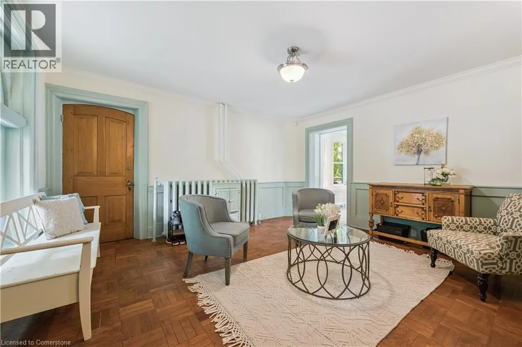 88 WILLIAM Street W