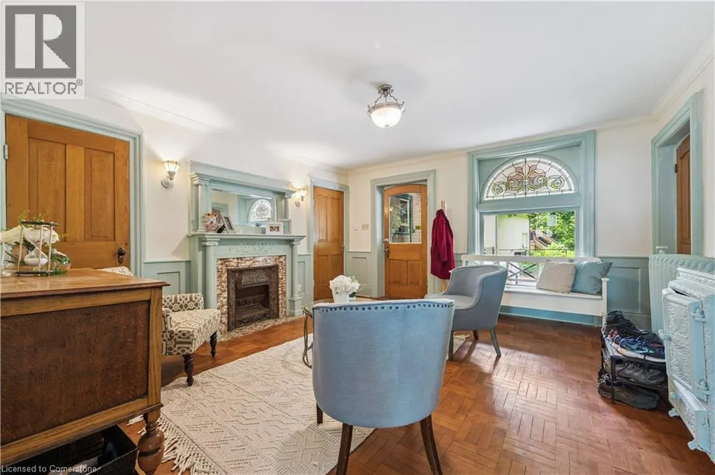 88 WILLIAM Street W