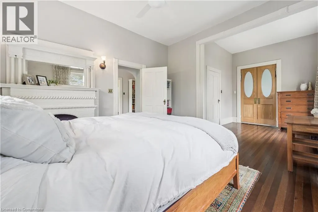 88 WILLIAM Street W