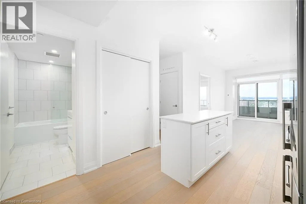 212 KING WILLIAM Street Unit# 1102, #1102