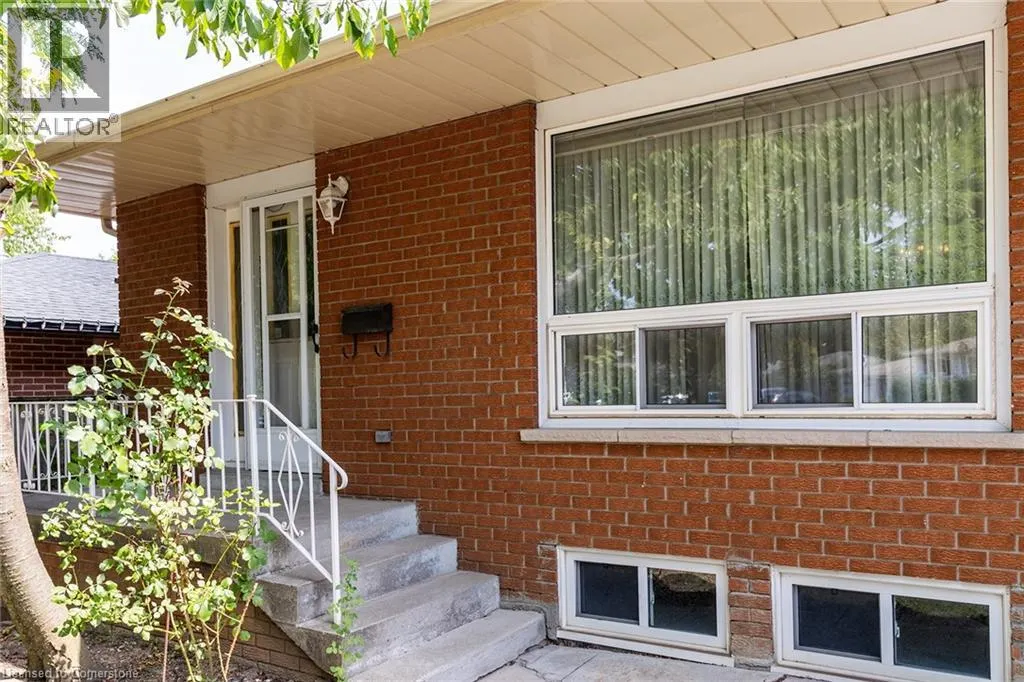 3072 PARKGATE Crescent