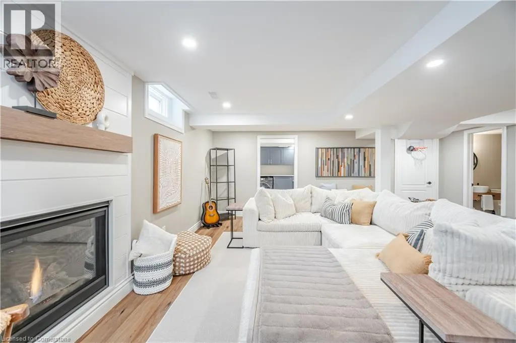 1253 ROPER Drive