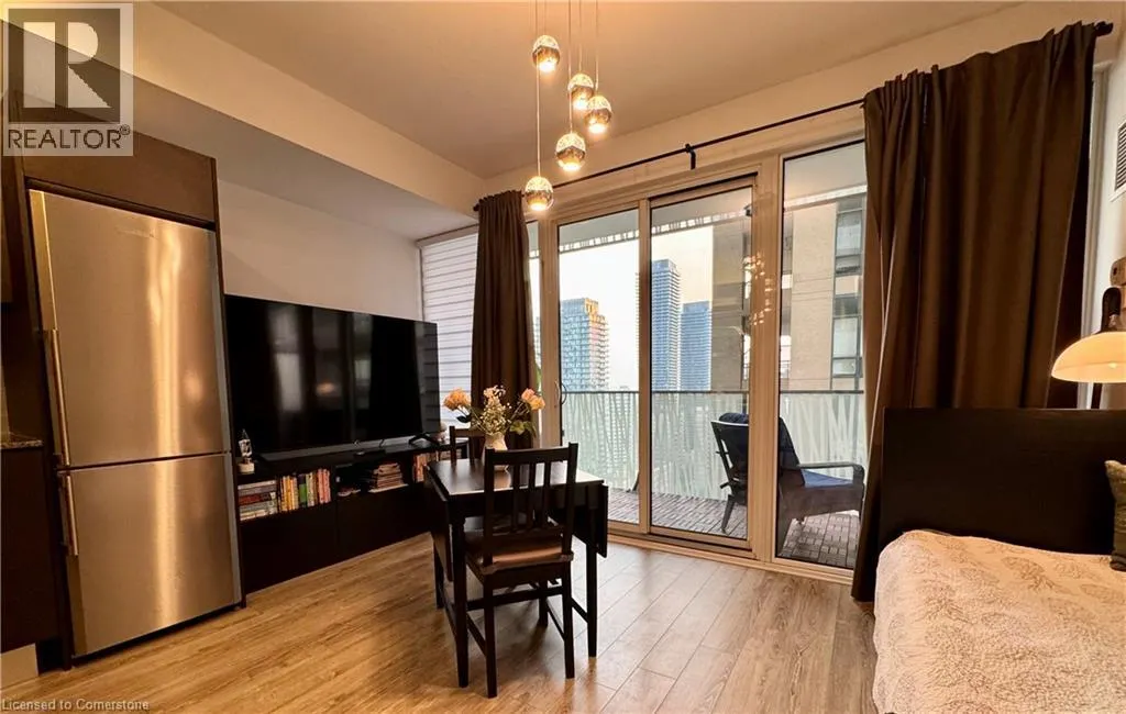 42 CHARLES Street E Unit# 2206, #2206