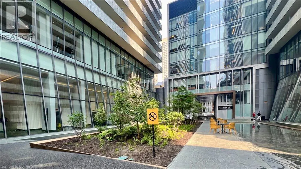 42 CHARLES Street E Unit# 2206, #2206