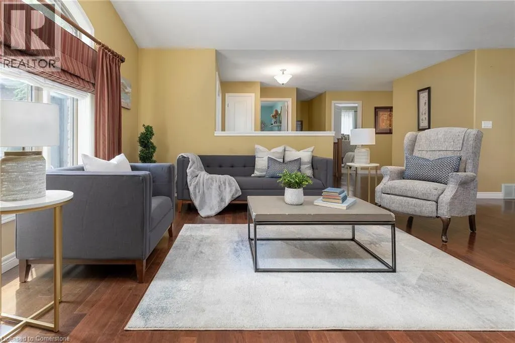 6 WINTERGREEN Crescent