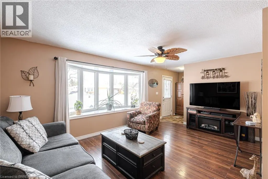 9 BLUERIDGE Crescent