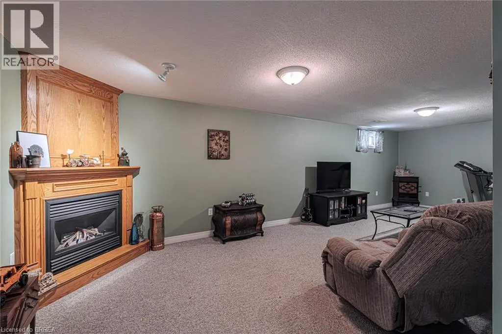 9 BLUERIDGE Crescent