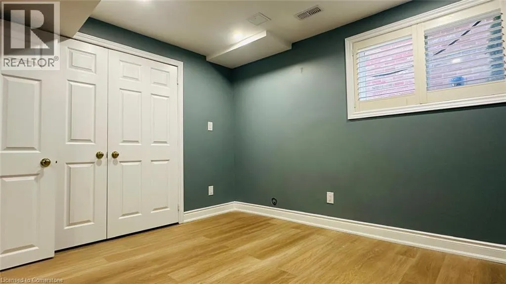 255 PINELAND Place Unit# Lower, #Lower