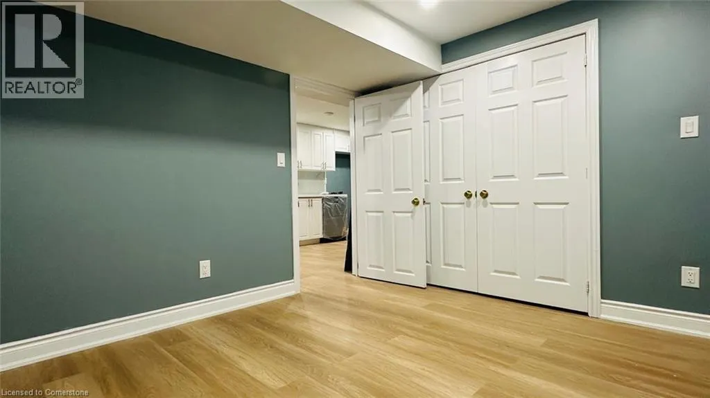 255 PINELAND Place Unit# Lower, #Lower