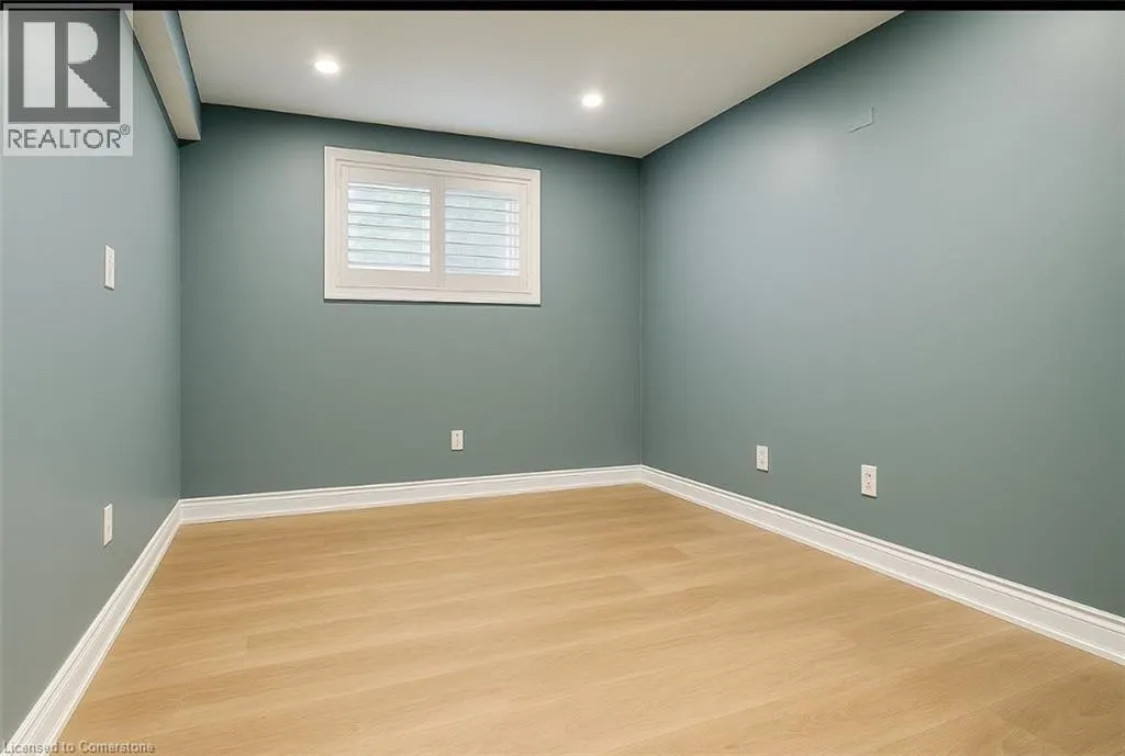 255 PINELAND Place Unit# Lower, #Lower