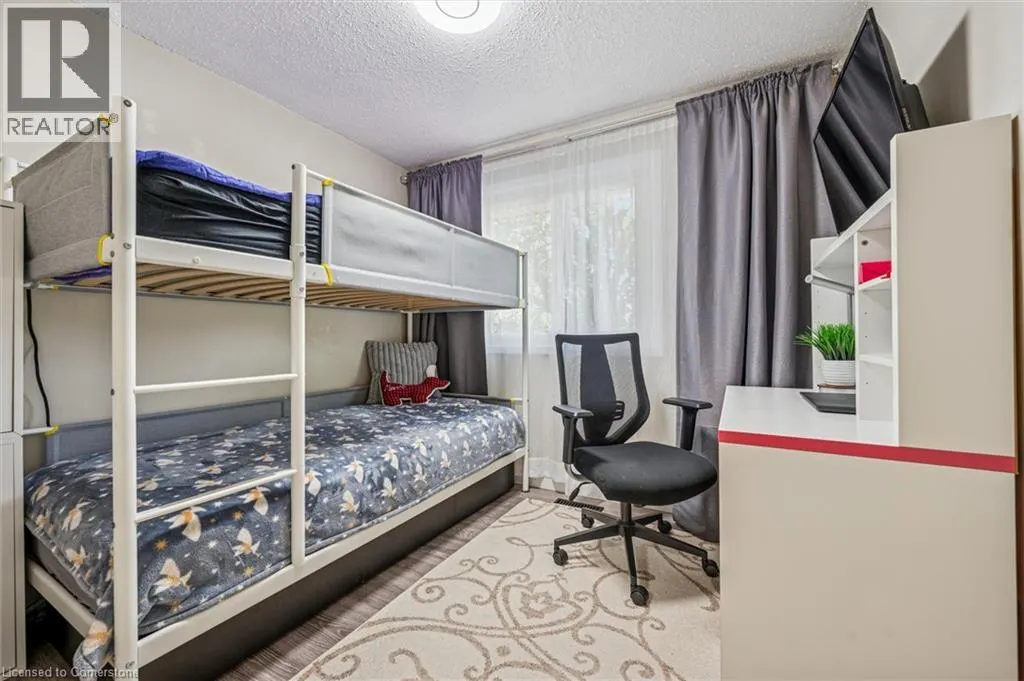 203 FAIRWAY RD N Road Unit# 13, #13