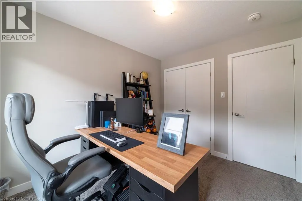 933 ROBERT FERRIE Drive