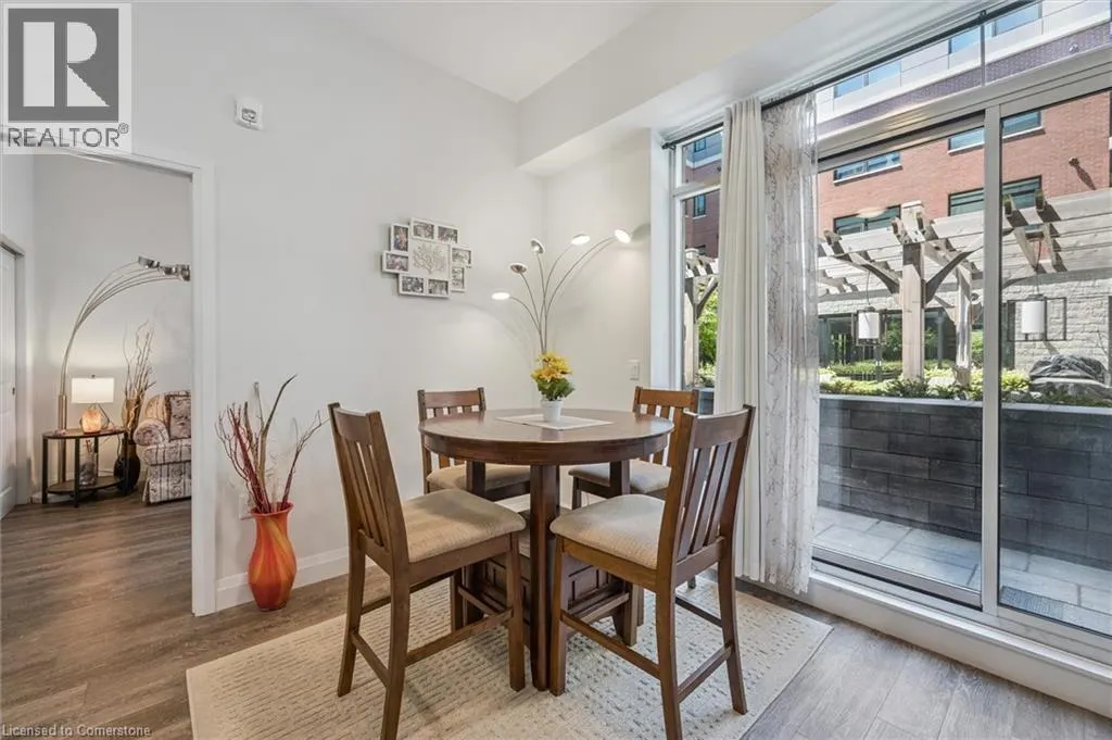 1 REDFERN Avenue Unit# 102, #102