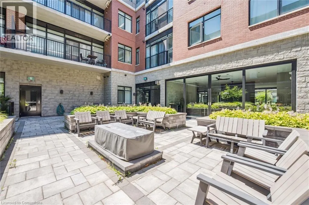 1 REDFERN Avenue Unit# 102, #102