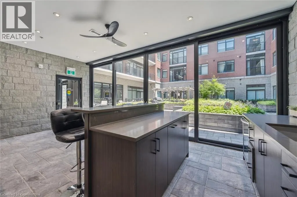 1 REDFERN Avenue Unit# 102, #102