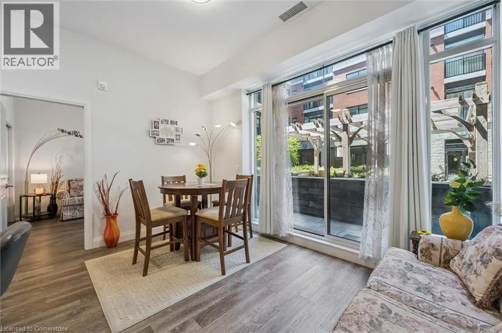 1 REDFERN Avenue Unit# 102, #102