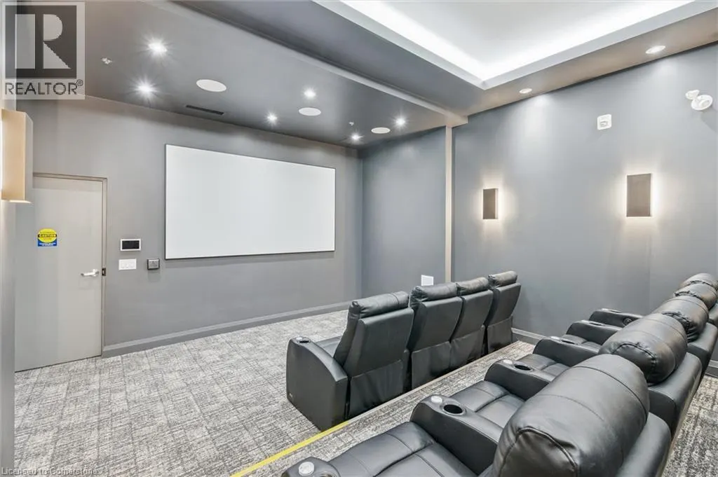 1 REDFERN Avenue Unit# 102, #102