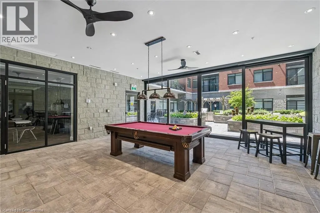 1 REDFERN Avenue Unit# 102, #102