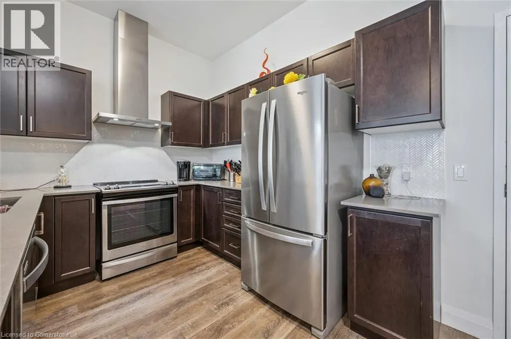 1 REDFERN Avenue Unit# 102, #102