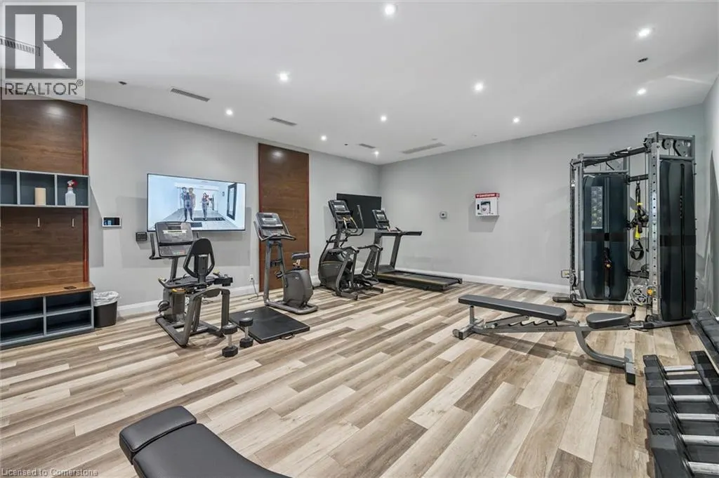 1 REDFERN Avenue Unit# 102, #102
