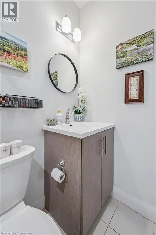 1 REDFERN Avenue Unit# 102, #102