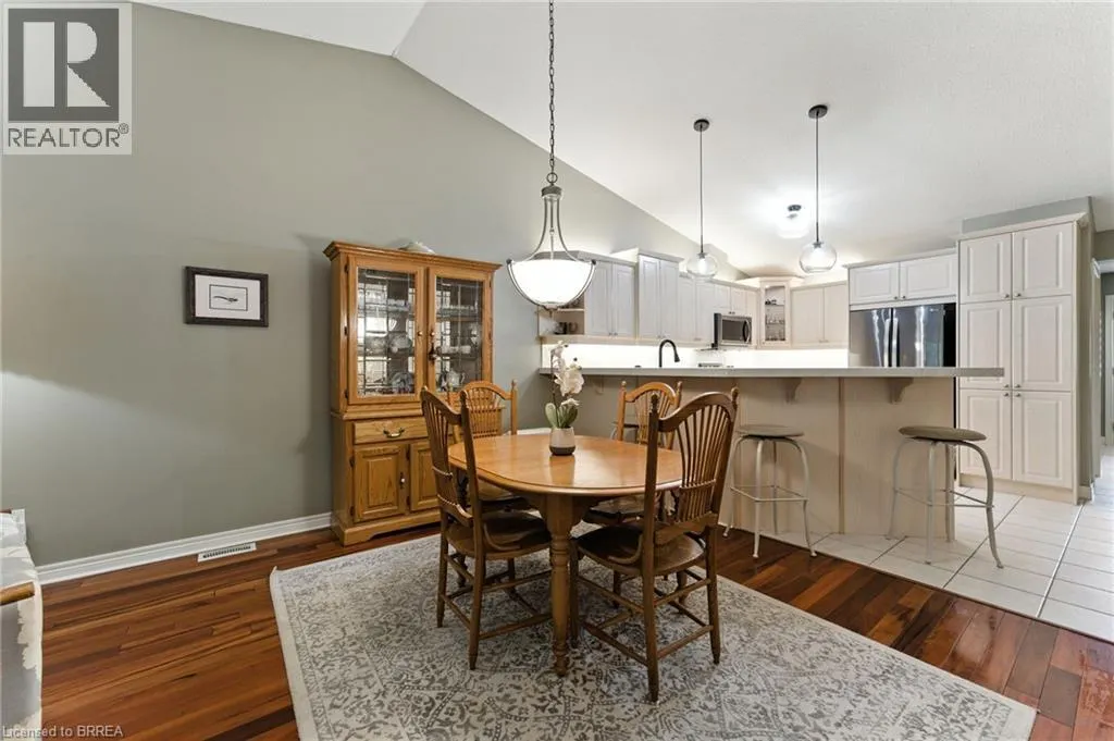 633 PARK ROAD NORTH Unit# 5, #5