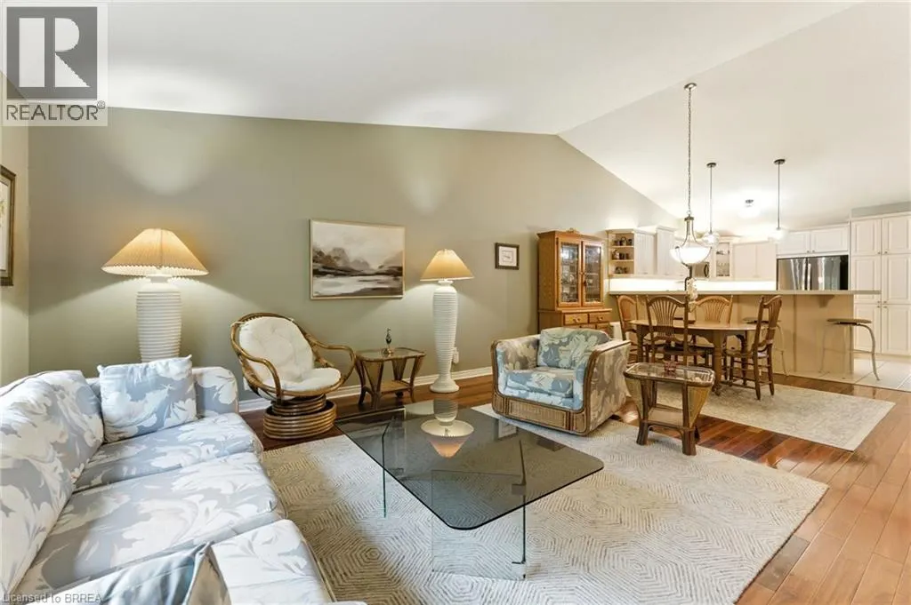 633 PARK ROAD NORTH Unit# 5, #5