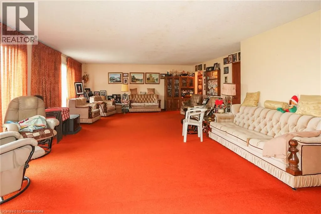 1033 NORTH SERVICE Road