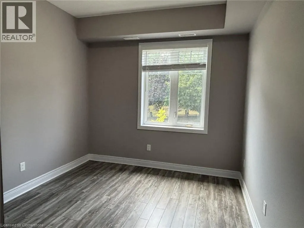 136 KING Street W Unit# 2, #2