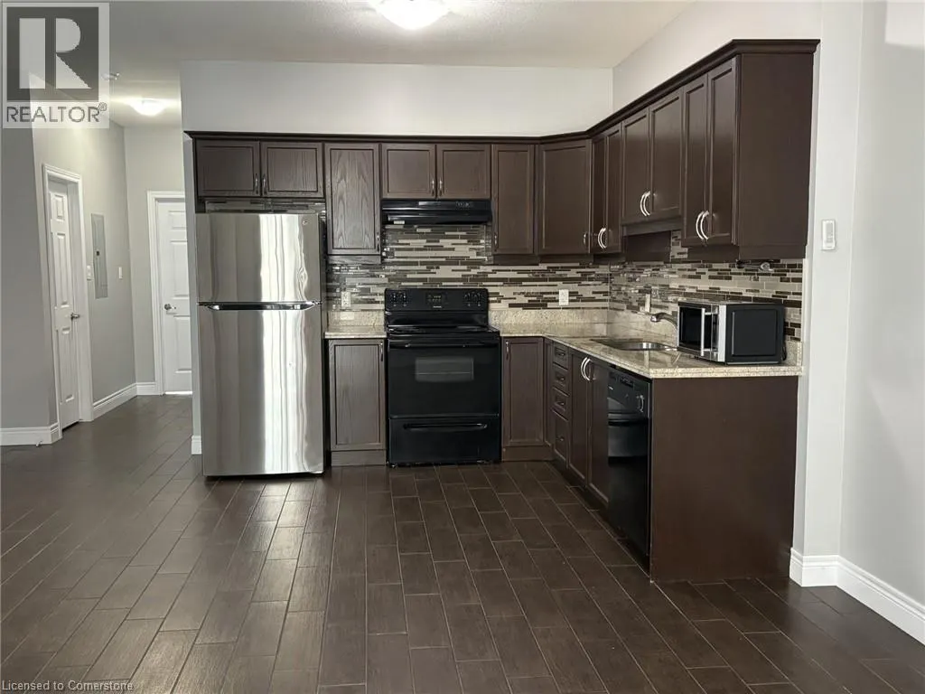 136 KING Street W Unit# 2, #2